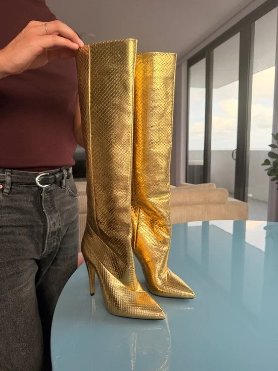 INCREDIBLE SAINT LAURENT - Gold Metallic Knee-High Stiletto Boots - Picture 4 of 5